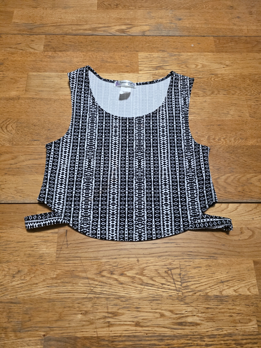 Geometric Indie Sleeze Crop Sleeveless Side Cutout Festival Top